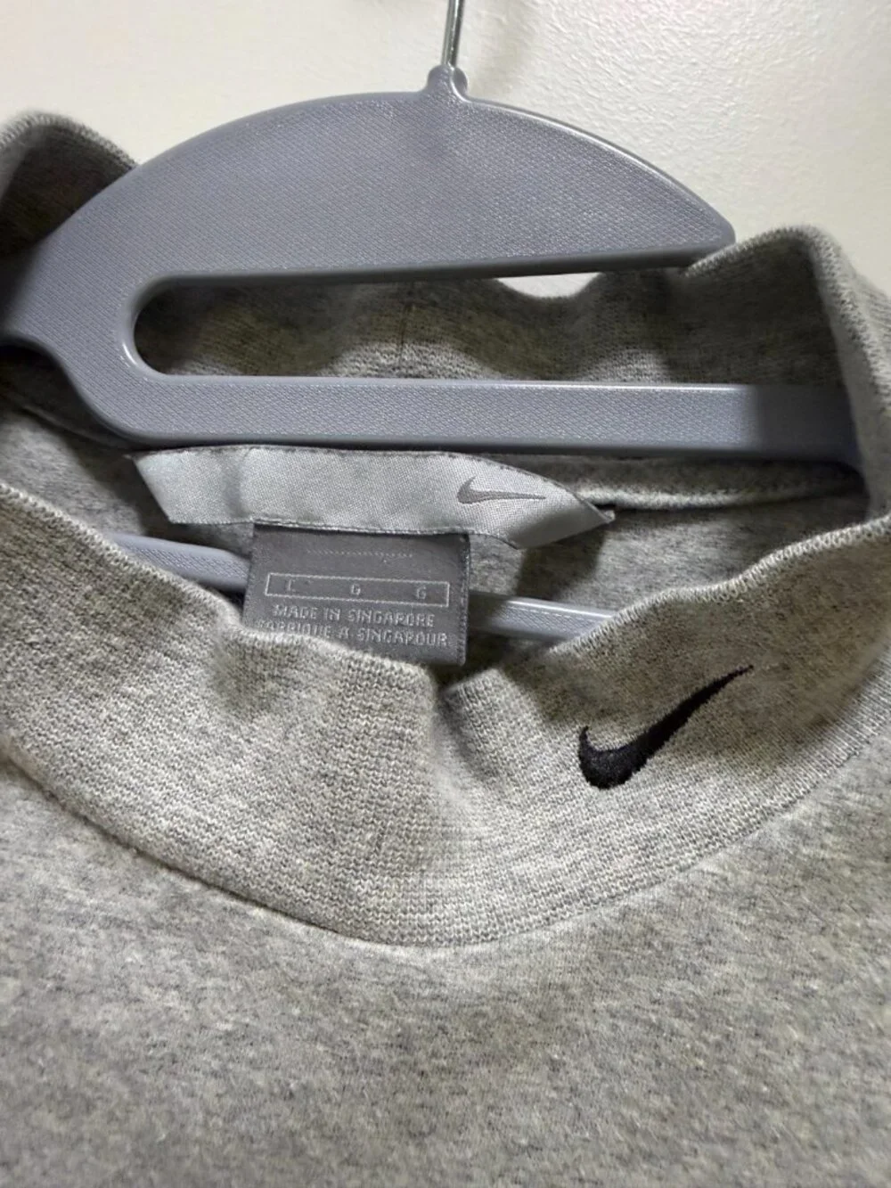 Nike Gray Long Sleeve Mock Neck Pullover Activewear Top Sz L